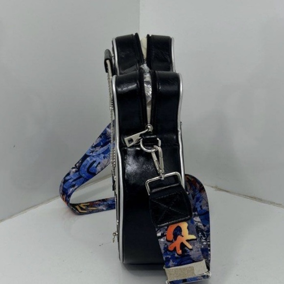 Tami Too Novelty Black & White Electric Guitar Crossbody Bag - Picture 13 of 14